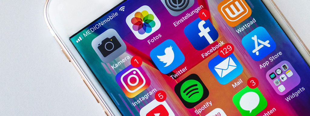 Facebook Twitter Instagram