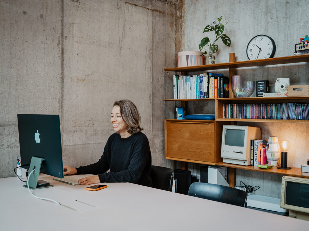 Nora Rusterholz im Noerdli Büro an der Hardturmstrasse 18 in 8005 Zürich